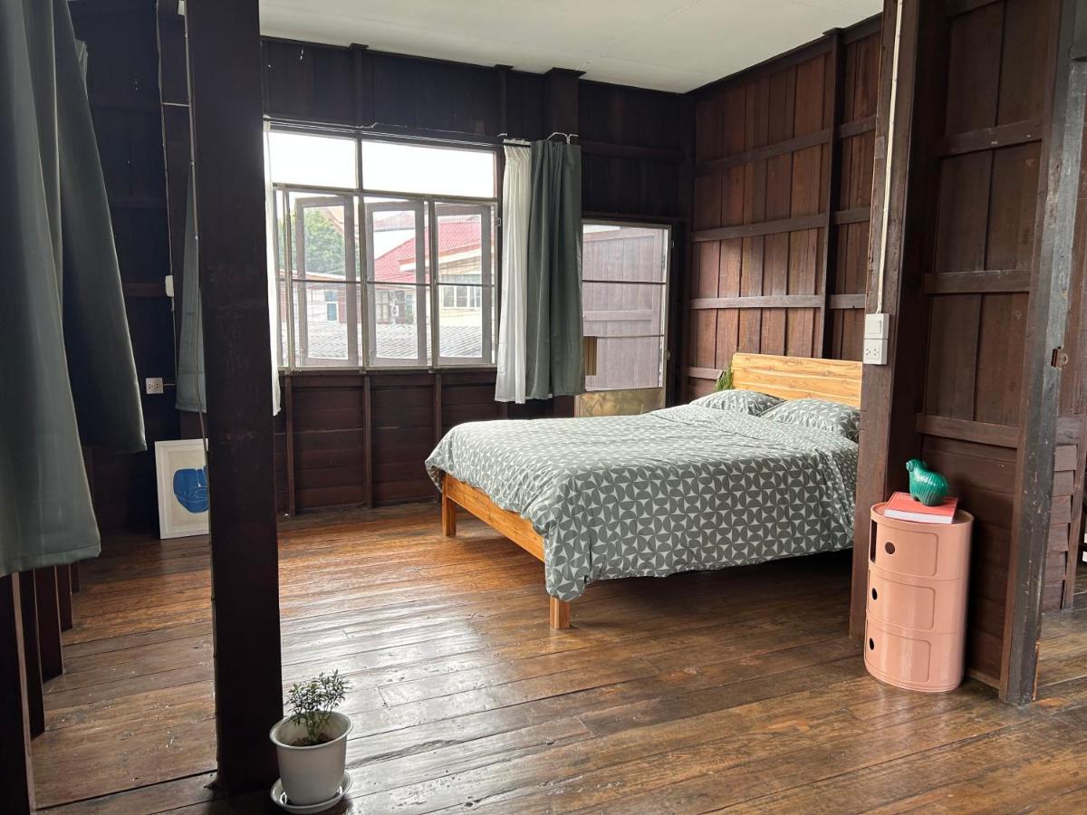 Cozy Villa In Chiangmai Old Town 치앙마이 외부 사진