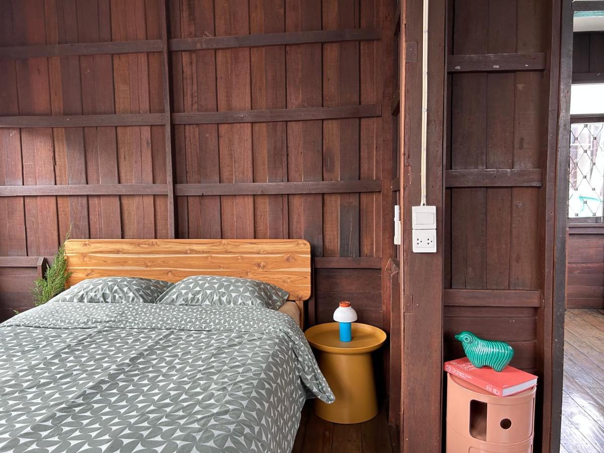 Cozy Villa In Chiangmai Old Town 치앙마이 외부 사진